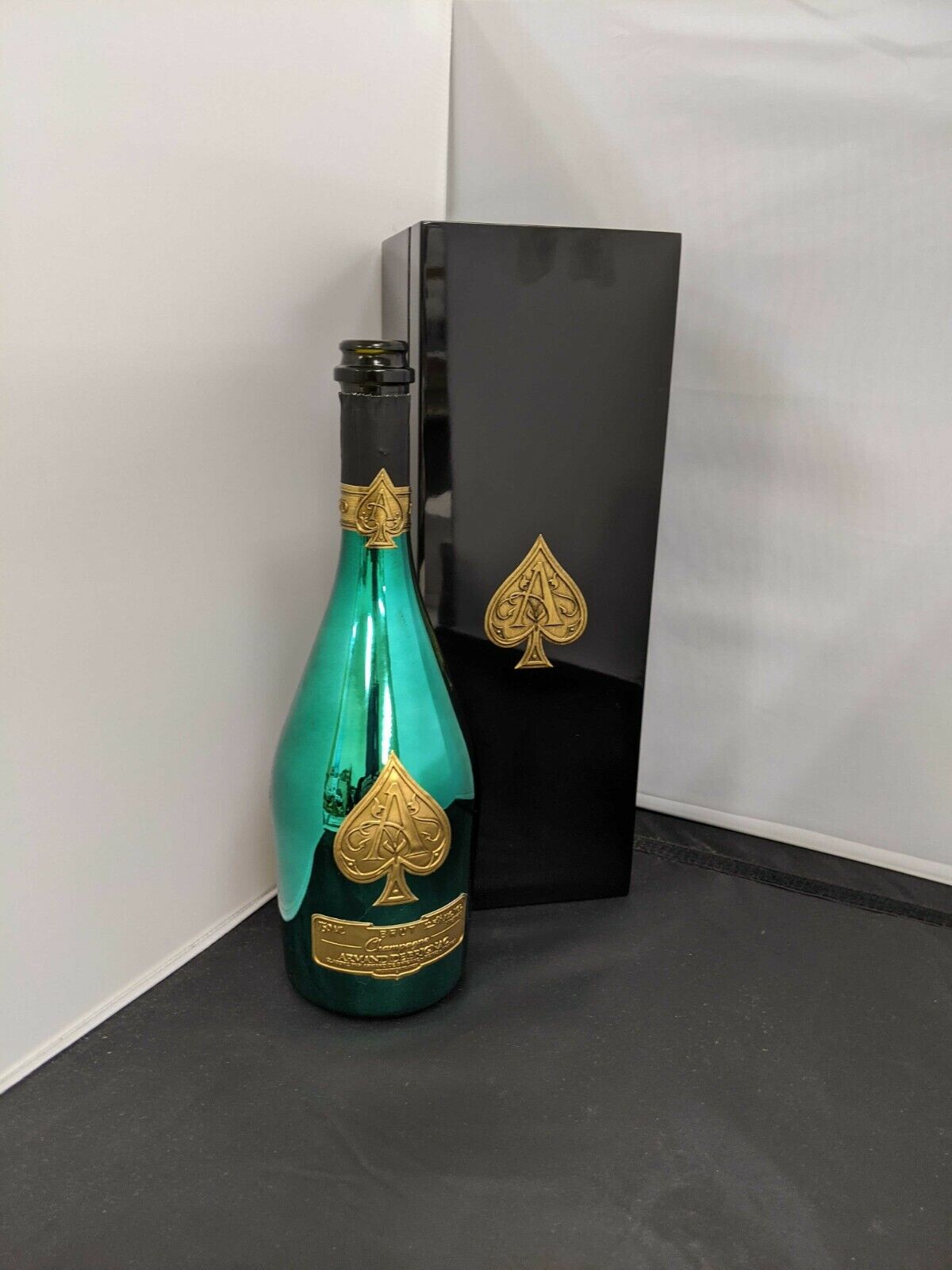 Armand De Brignac Ace of Spades Set of 5 Color Empty Bottles w/ Box Excellent !!